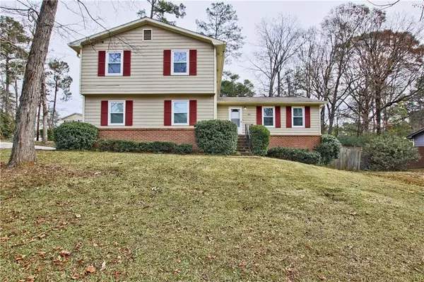 426 Chartley DR, Stone Mountain, GA 30083