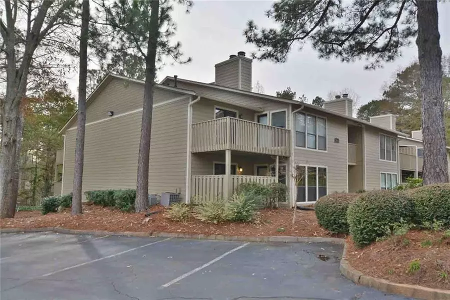 301 River Mill CIR, Roswell, GA 30075