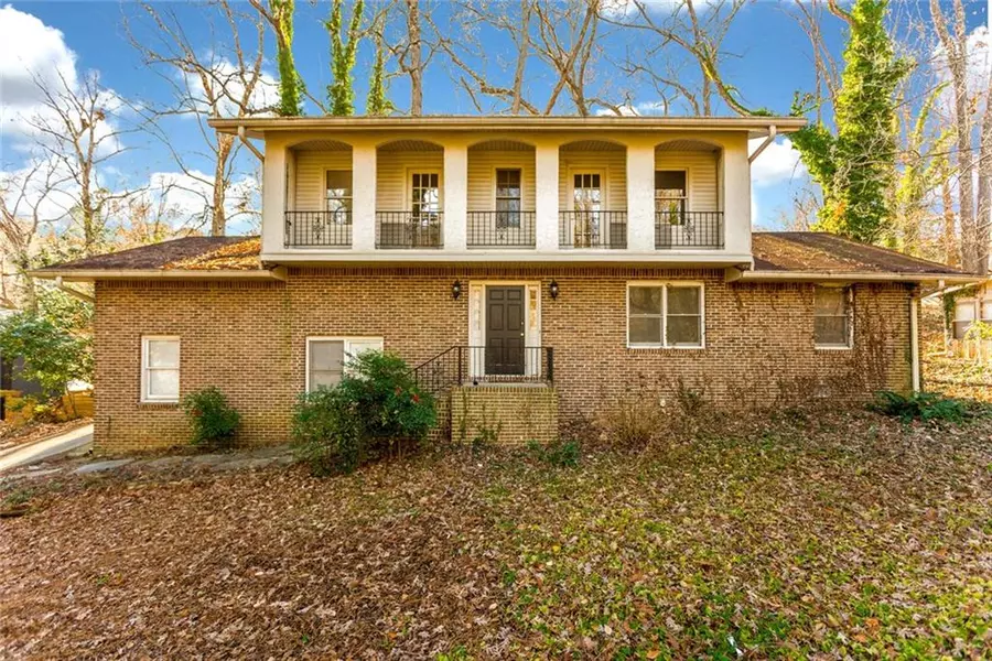 5846 Castle LN, Norcross, GA 30093