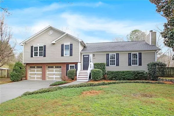 1744 Moss DR, Snellville, GA 30078