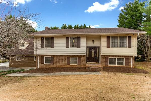 99 VAN MAR DR, Toccoa, GA 30577