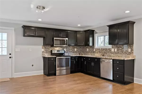 Dawsonville, GA 30534,148 W Mountainside DR