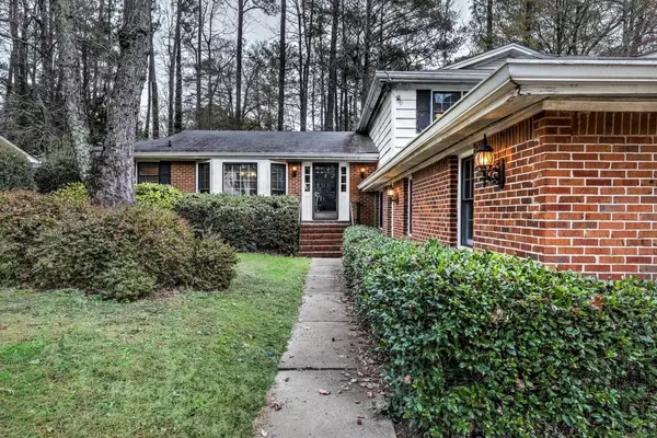 Dunwoody, GA 30338,2536 Riverglenn CIR