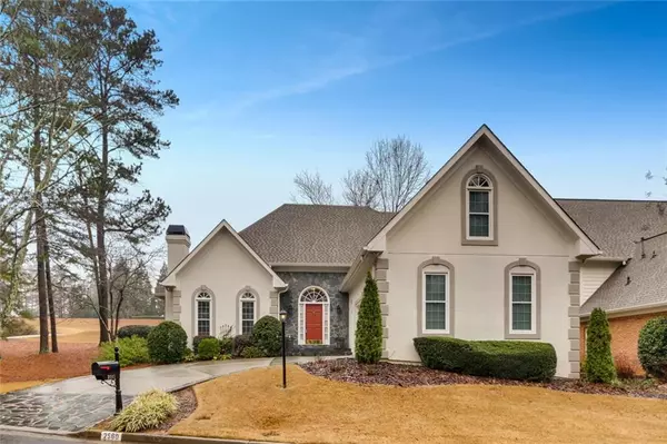2560 Club Springs DR, Roswell, GA 30076