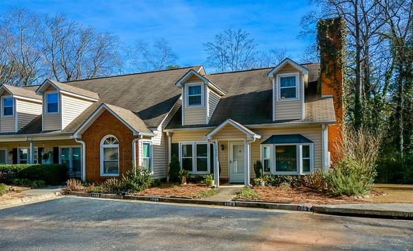 1058 Sasha LN, Roswell, GA 30075