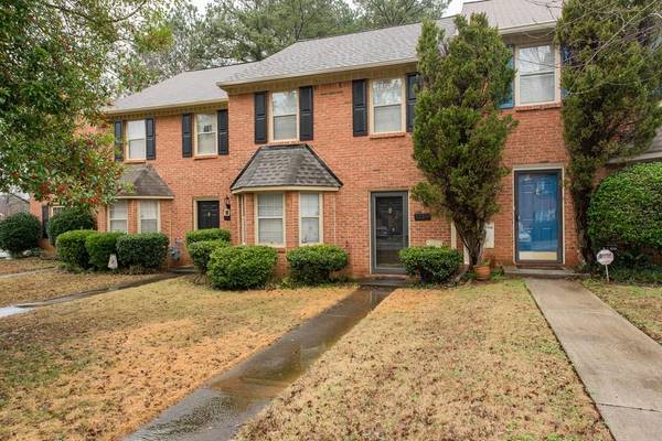 1055 Westfield TRCE, Smyrna, GA 30082