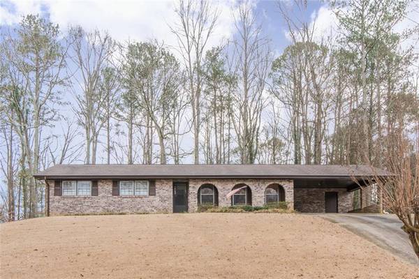 4135 Honeysuckle DR SE, Smyrna, GA 30082