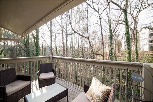 411 River Mill CIR #411, Roswell, GA 30075