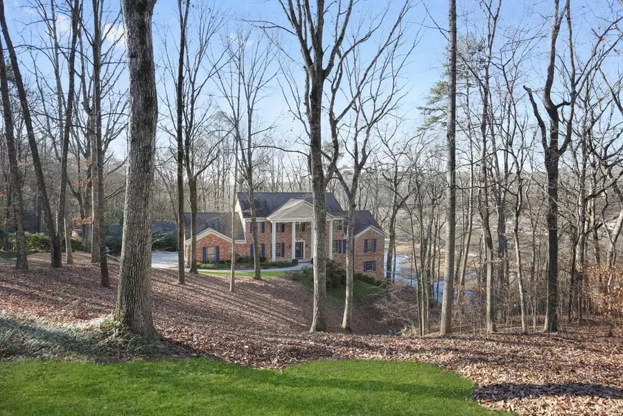 990 Buckhorn E, Sandy Springs, GA 30350