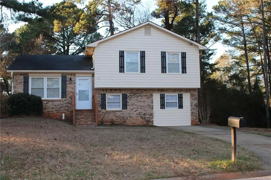 576 Dove Tail CT, Conyers, GA 30013