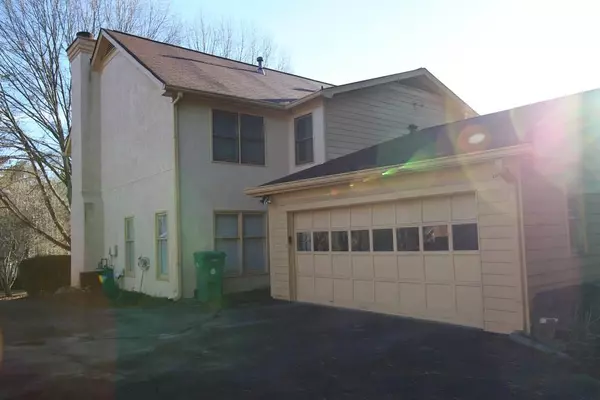 Dunwoody, GA 30350,8950 CARROLL MANOR DR