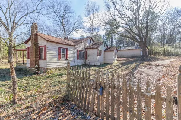 Ellenwood, GA 30294,370 Bond DR