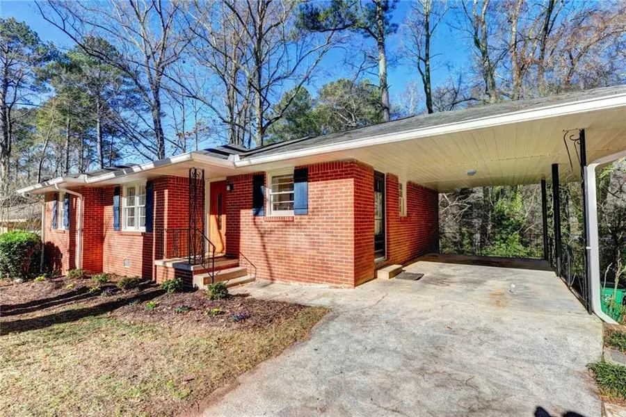 2413 Harrington DR, Decatur, GA 30033