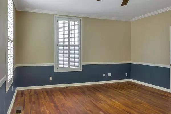 Newnan, GA 30263,94 LaGrange ST