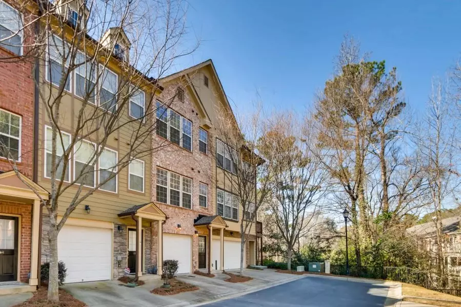 3734 Ashford Creek LN NE, Atlanta, GA 30319