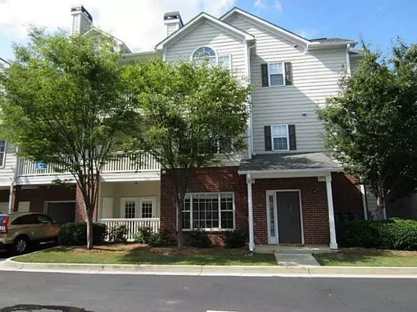 8001 Woodland LN, Alpharetta, GA 30009