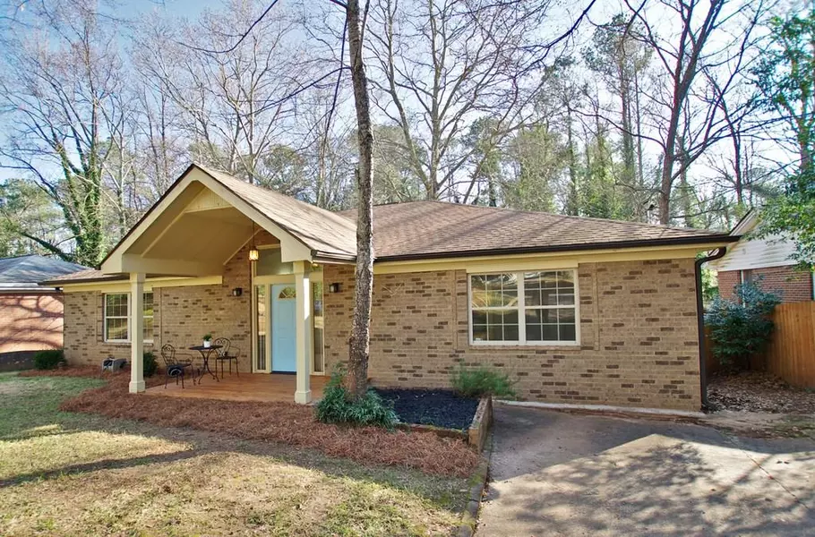 2770 GLENVALLEY DR, Decatur, GA 30032