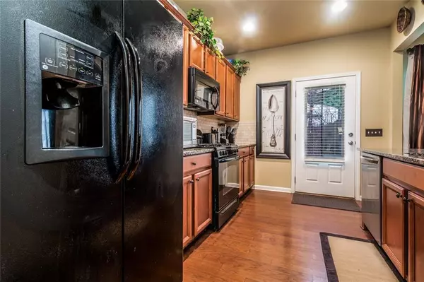 Alpharetta, GA 30004,5983 Crested Moss DR