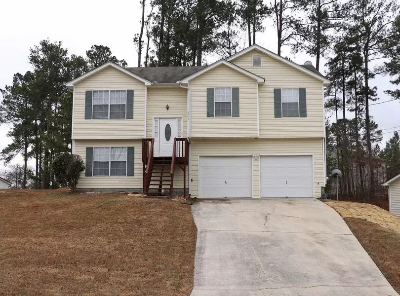 6595 Rebecca Lou LN, Lithonia, GA 30058