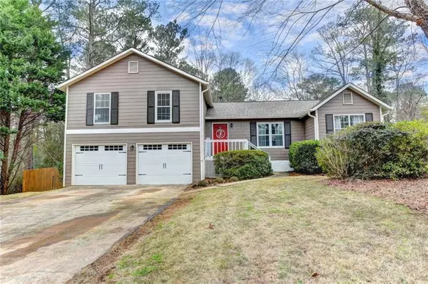 570 Tyson KNLS, Roswell, GA 30076