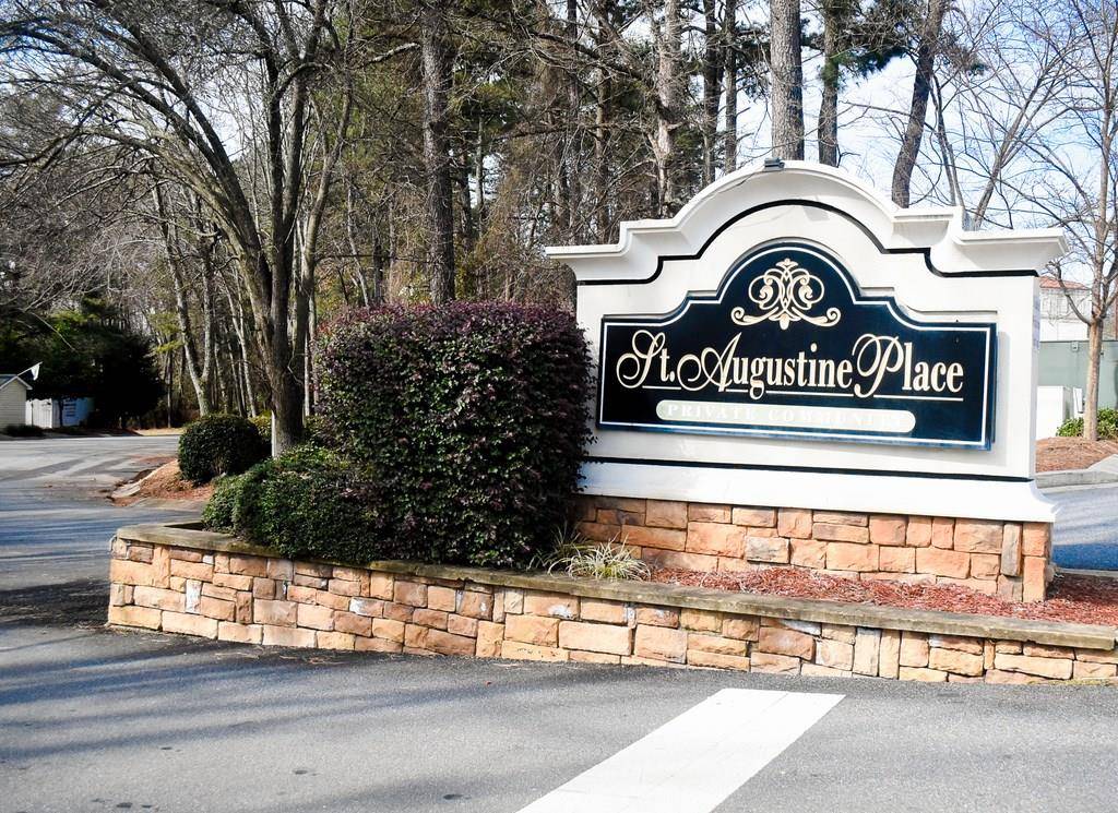 1707 Augusta DR SE, Marietta, GA 30067