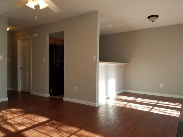 Mableton, GA 30126,6931 Gallant Circle SE #11