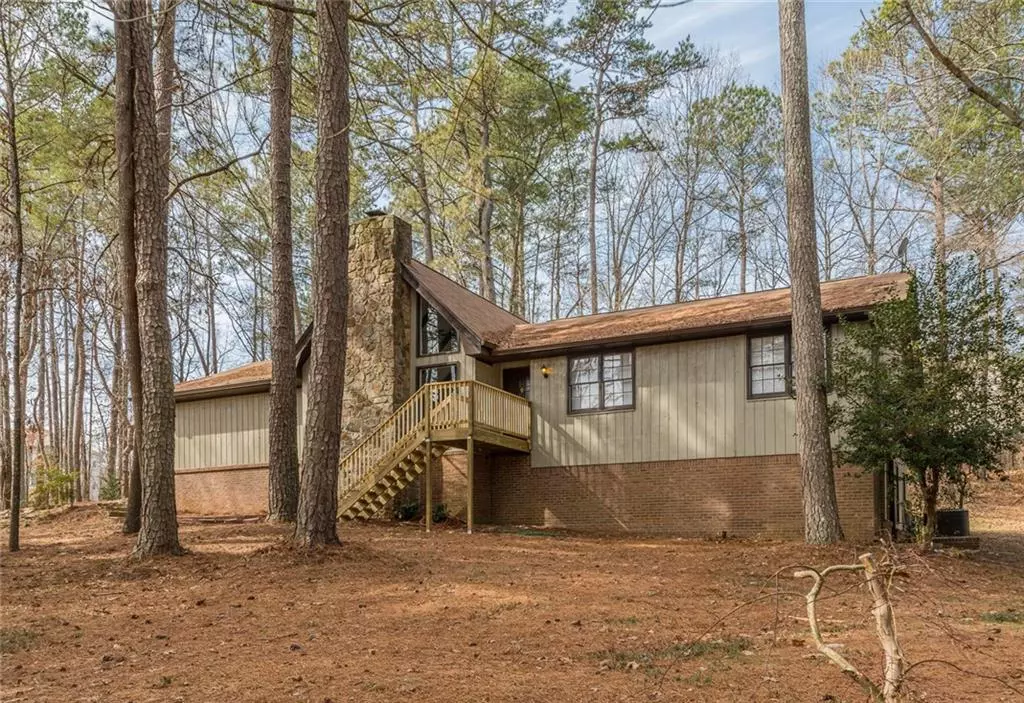 Stone Mountain, GA 30087,527 RAVEN SPRINGS TRL