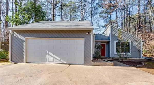 2041 Kramer WAY, Marietta, GA 30062