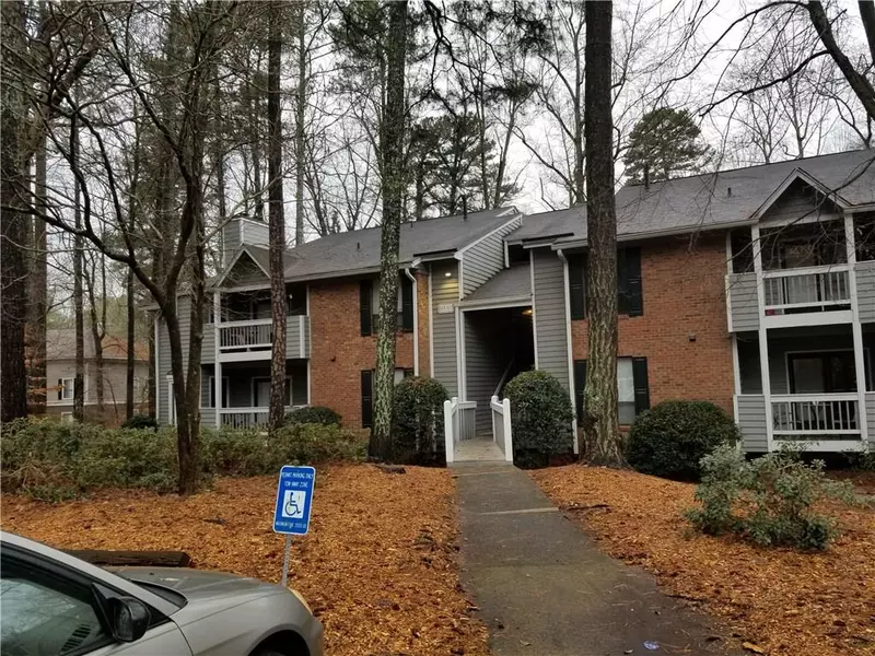 511 Warm Springs CIR #511, Roswell, GA 30075