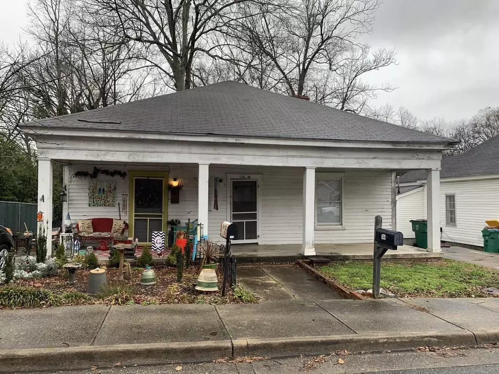 Winder, GA 30680,144 Walker ST