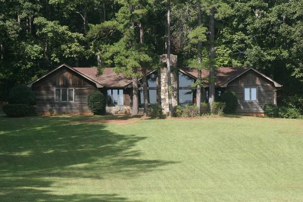 25 FLAT SHOALS CHURCH RD, Stockbridge, GA 30281