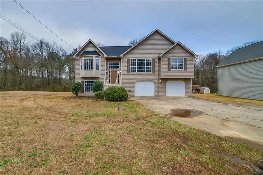 4591 Meadows RD, Powder Springs, GA 30127