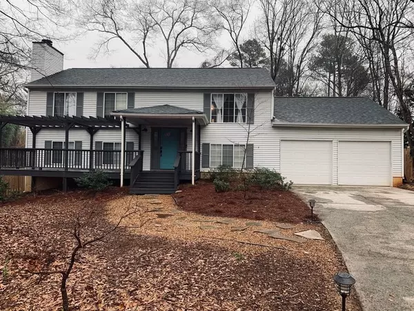 370 ROSWELL FARMS RD, Roswell, GA 30075