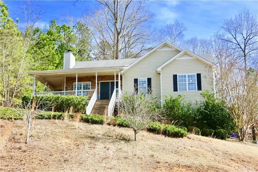 28 GREENWAY DR, Dallas, GA 30157