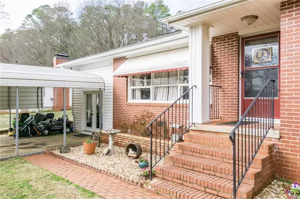 Roswell, GA 30075,193 Thomas CIR