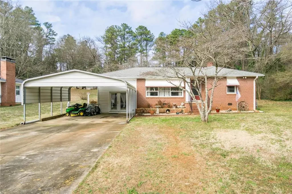 Roswell, GA 30075,193 Thomas CIR