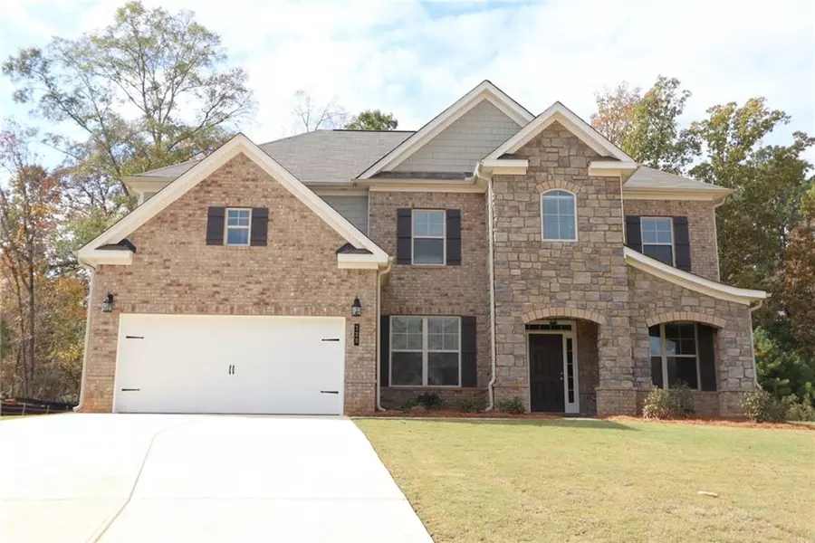 235 Kestrel CIR, Covington, GA 30014