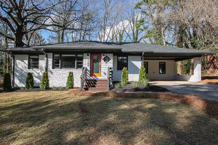 2105 Honeysuckle LN SW, Atlanta, GA 30311