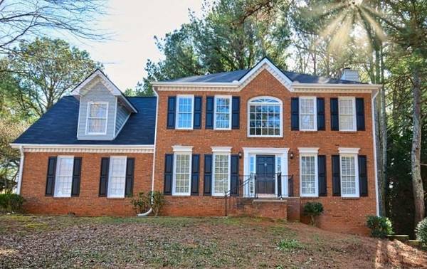 500 Shore DR, Suwanee, GA 30024