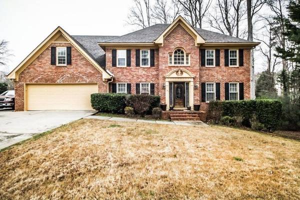 5011 Oak Tree LN, Stone Mountain, GA 30087