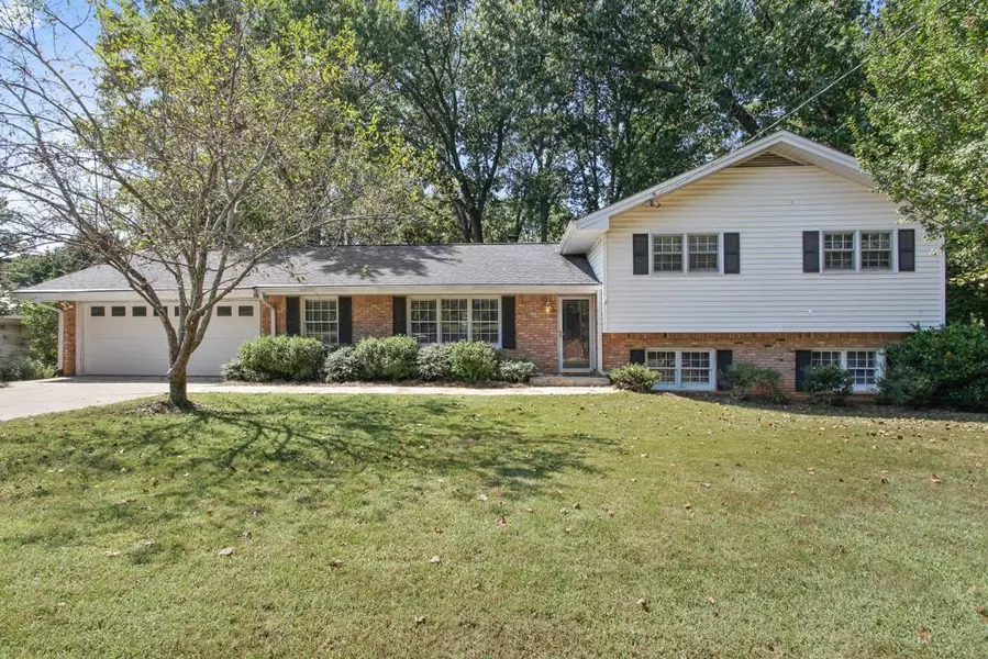 5930 Garber DR, Sandy Springs, GA 30328