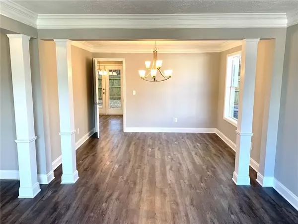 Lithonia, GA 30058,737 Shore DR