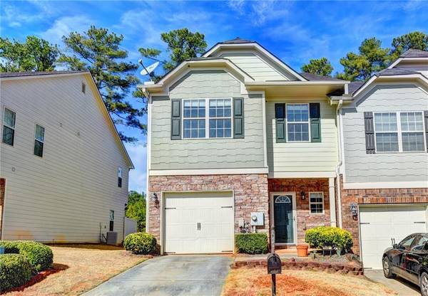 1989 Burns View LN, Lawrenceville, GA 30044