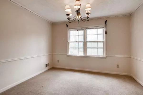 Lilburn, GA 30047,489 Fieldstone CT SW