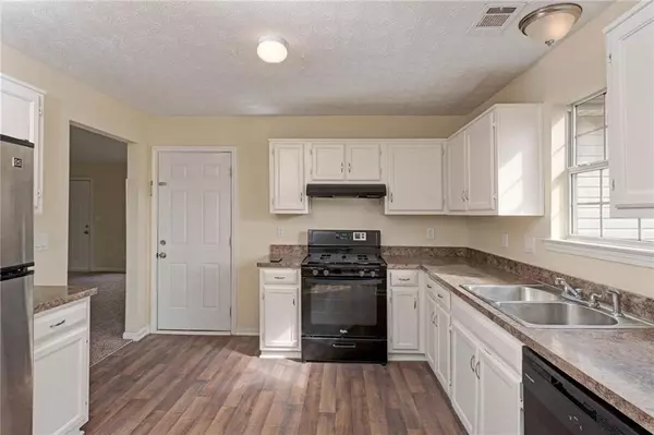 Jonesboro, GA 30238,910 Spruce PT