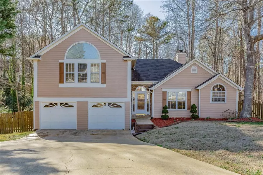 105 Nutmeg LN, Woodstock, GA 30189