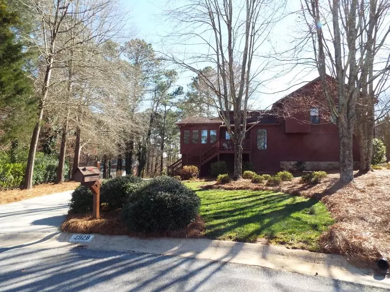 2928 WINDING CIR SW, Lilburn, GA 30047