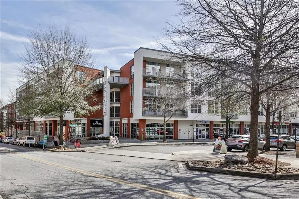 Atlanta, GA 30307,245 N Highland AVE NE #201