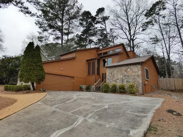 Kennesaw, GA 30144,591 FARMBROOK TRL NE