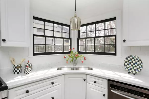 Atlanta, GA 30305,281 Alberta DR NE